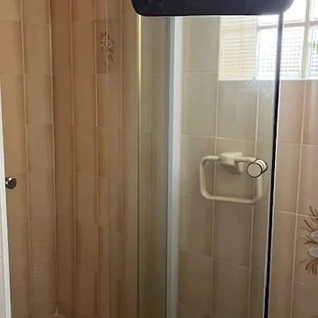 Casa de Férias à Pour 4 Personnes - Fr-1-823-146